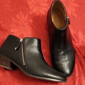 Vionic Women's Jolene Bootie Black Leather / 11 / Wide New Without Tags